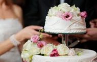 Mangia un pezzo di torta e muore nel giorno del suo matrimonio: giovane sposa russa deceduta per shock anafilattico