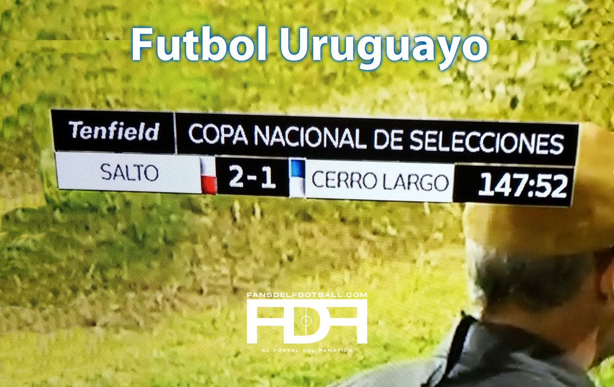 Una strana semifinale di calcio in Uruguay: l’arbitro sospende la partita perché 