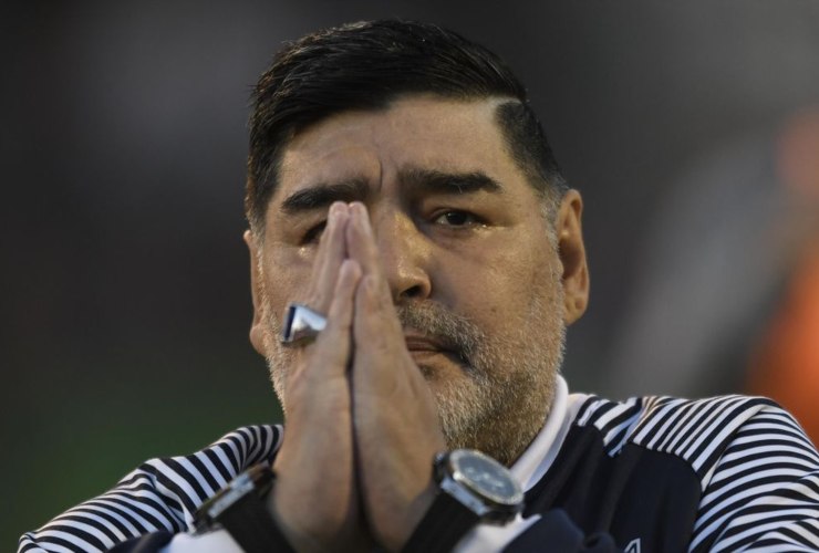 Morte Maradona: scatta l'accusa di omicidio colposo per sette persone